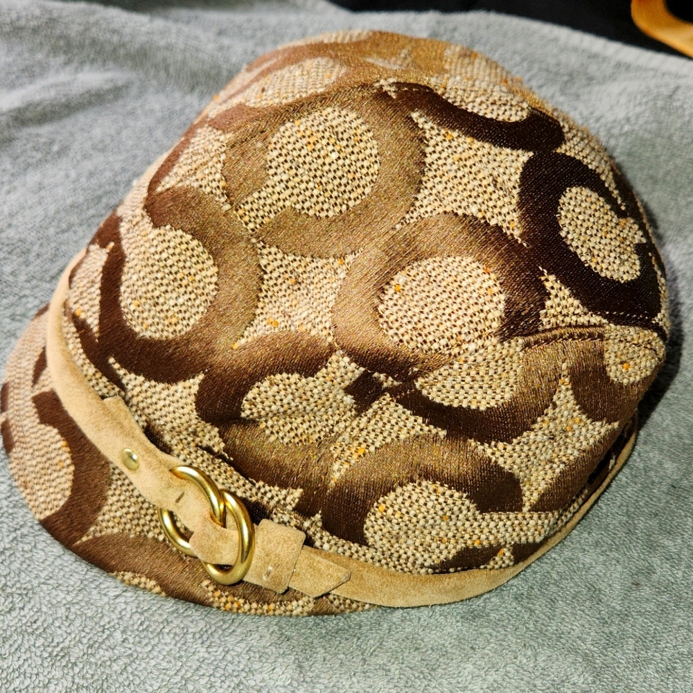 Coach Signature Karee Cap hat size M/L